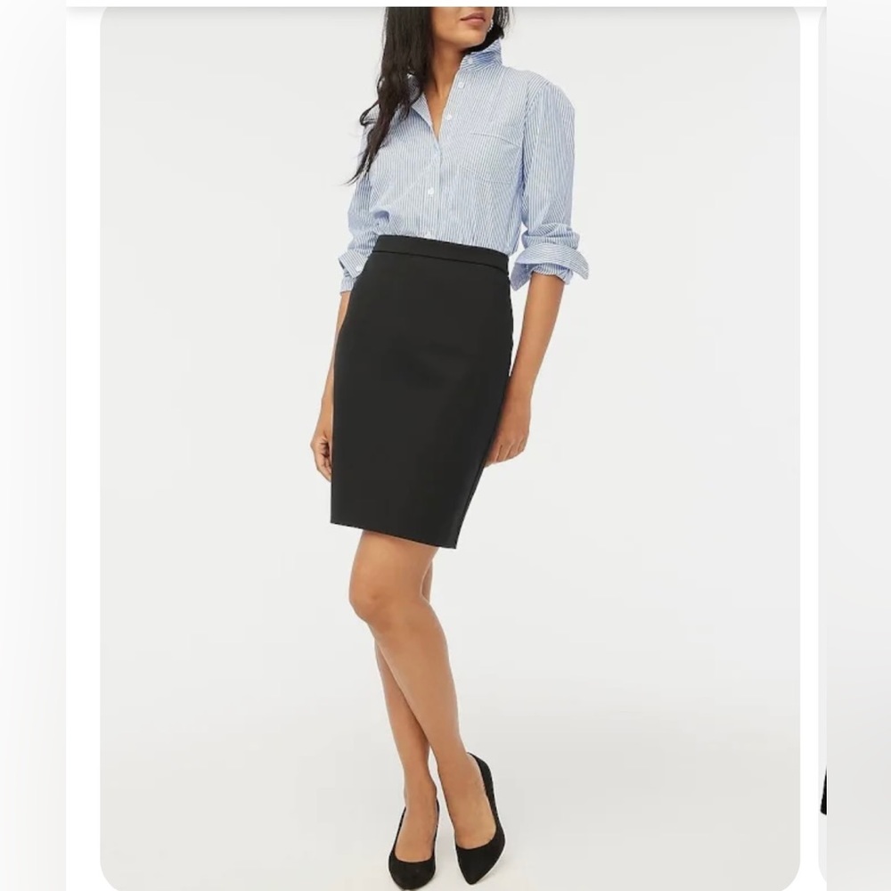 NWT J Crew Pencil Skirt in Black size 6